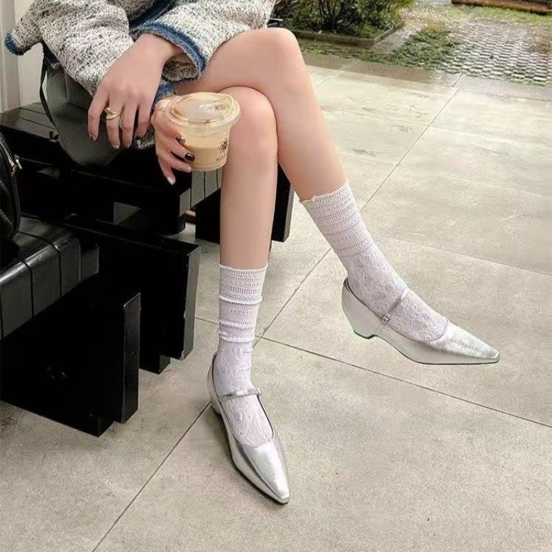 2026 Nova Chegada Sapatos Femi - Sandals avaliação e preço